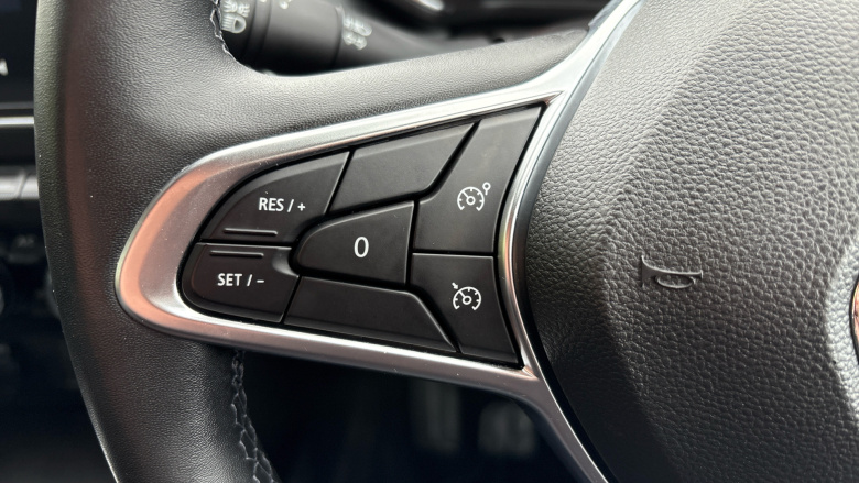 Renault Captur 1.0 TCE 100 Iconic 5dr Petrol Hatchback